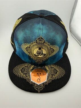 Grassroots California Desert Dwellers 7 5/8” fitted hat. New with tags!